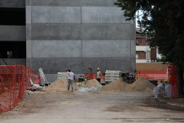 Blitz dei genitori al cantiere del Liceo Scientifico (2)