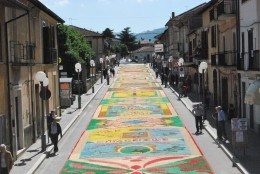 Infiorata e processione Corpus Domini 06 Giugno 2010 058