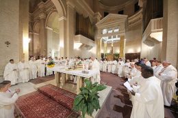 Apertura anno pastorale sacerdoti parroci vescovo Pietro Santoro in cattedrale ad Avezzano (4)