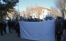 Protesta contro l'antenna wind al comune di Avezzano (1)