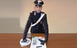 carabinieri sequestro pistola aria compressa