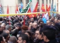 Manifestanti a Roma contro la chiusura della Micron 2