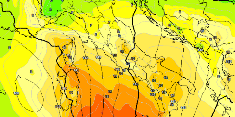 Modello GFS: valori di temperatura ad 850 hpa per le ore 13:00 di Marted' 22 Marzo che vede l'area marsicana tra i 10 e gli 11°c. Clima mite.