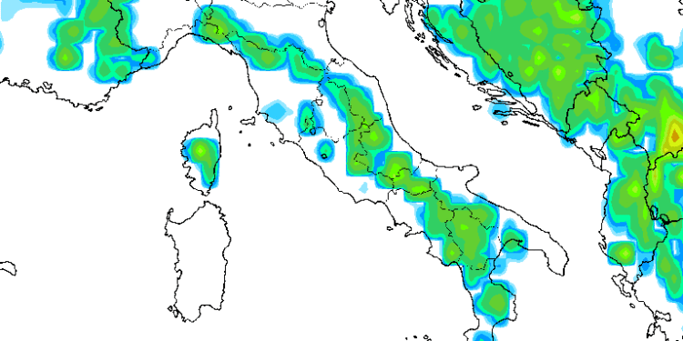 Possibilità di rovesci intorno al Fucino, probabilmente tra moderati e forti sull'area del Parco Nazionale D'Abruzzo