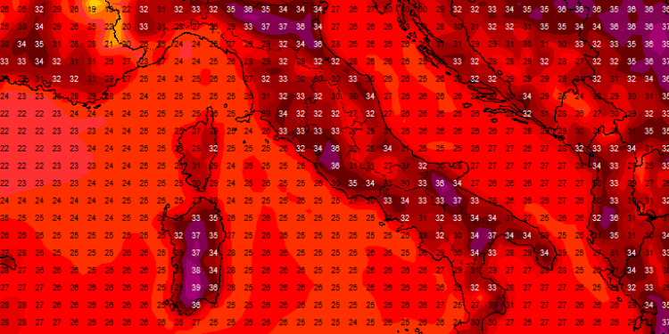 Modello GFS: si evidenziano le temperature previste per la giornata di Domenica. Nella Marsica si supereranno i 30°c.