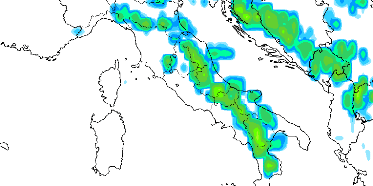 Modello GFS: condizioni per l'Italia e quindi anche l'area Marsicana, nella sera di Domenica 21 Agosto, con piogge e temporali anche forti in alcune zone come il Parco Nazionale D'Abruzzo