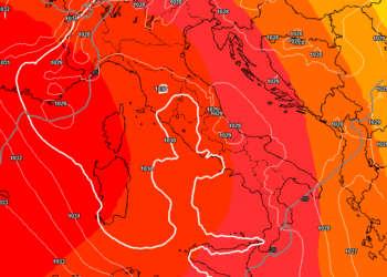 Nella figura il modello GFS previsto per Domenica 25 Dicembre, in cui si notano i geopotenziali abbastanza elevati (580 / 584 DAM), quindi una bella giornata di sole ovunque sulla Marsica, a parte le formazioni nebbiose nelle vallate