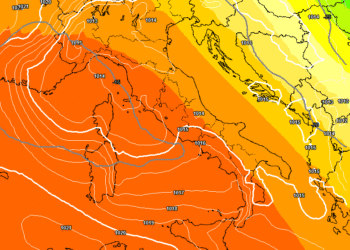 Il modello GFS mostra in figura la situazione a 500hpa, in cui si evidenzia i geopotenziali in rinforzo che garantiranno un tempo abbastanza buono salvo delle nubi alte e stratificate sul territorio Marsicano. Clima mite