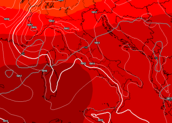 La situazione a 500hpa prevista da GFS nella giornata di Domenica 25 Giugno. Geopotenziali elevati ( DAM 588 / 592) e quindi bel tempo a parte qualche veloce rovescio nella zona del Parco Nazionale d'Abruzzo