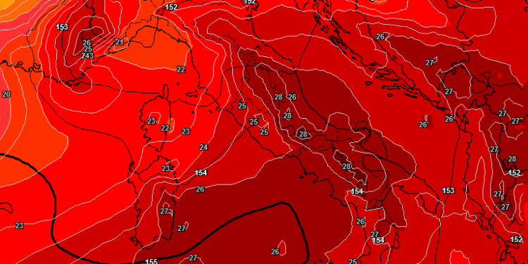 In figura il modello GFS mostra la situazione ad 850 hpa prevista per le ore 17:00 di Sabato 5 Agosto. Valori fino a circa 28°c sulla Marsica, pertanto molto caldo.