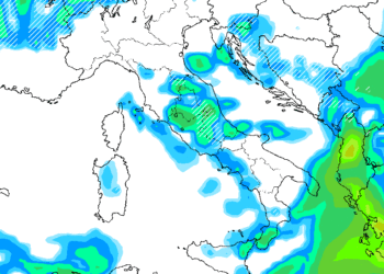 Situazione delle precipitazioni per il pomeriggio di Sabato secondo GFS. Saranno possibili dei fenomeni, che potranno assumere carattere nevoso per una sensibile diminuzione delle temperature.