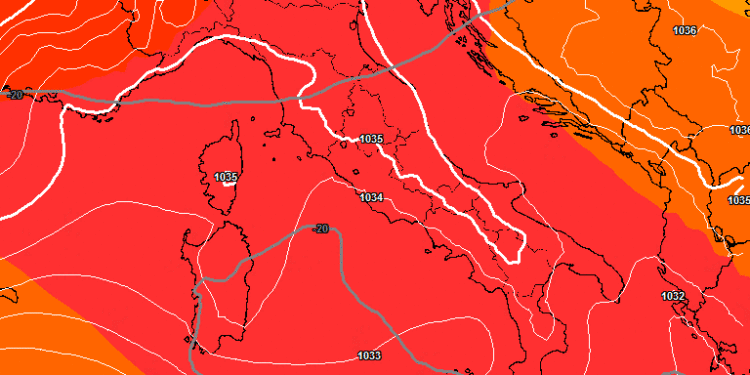 La situazione proposta da GFS per la mattina di Domenica, vede tutta l'Italia e quindi la Marsica sotto una buona struttura anticiclonica con valori abbastanza elevati 1035 mb.