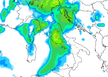 In figura il modello GFS mostra la situazione possibile Domenica 11 Marzo, tra la sera e la notte. Piogge anche tra moderati e forti su buona parte dell'area.