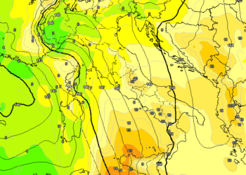 In figura la situazione ad 850 hpa prevista per la giornata di Domenica 8 Aprile. Venti da sud, apporteranno un aumento delle temperature anche sulla Marsica con valori sui 12°c, in un contesto di tempo abbastanza buono.