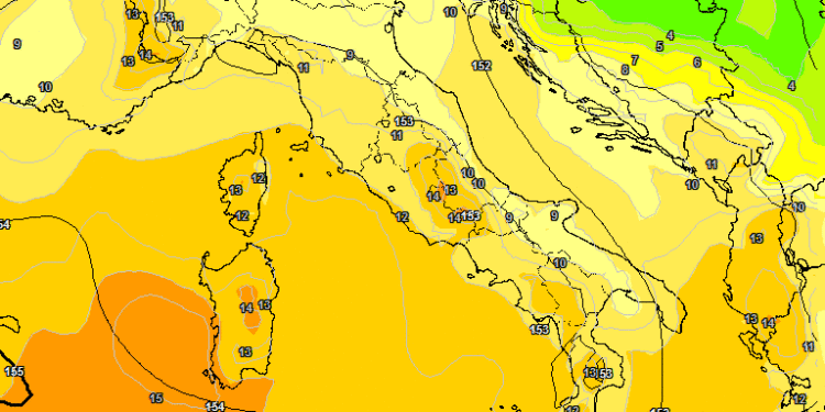 Ecco la situazione ad 850 hpa sulla nostra penisola per le ore centrali di Domenica 30 Settembre.Sulla Marsica valori intorno ai 13 / 14°c in quel conteso, per cui una buona giornata mite.