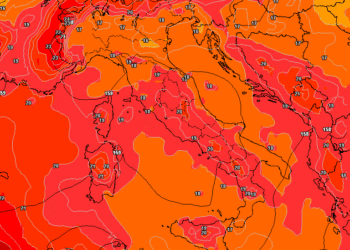 La situazione ad 850hpa prevista per le ore centrali di Domenica 21. Giornata estiva, con cielo poco nuvoloso al mattino,nubi in aumento dal pomeriggio, ma davveroscarse le posibilità di fenomeni.