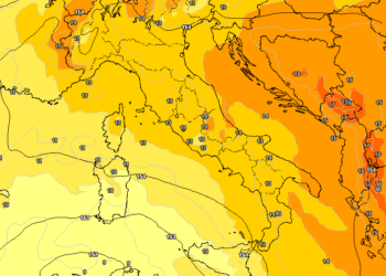 La situazione ad 850 hpa prevista per Domenica 27. Giornata bella su tutta l'area marsicana e temperature ancora oltre la media del periodo, con valori massime ad Avezzano anche sui 20°c.