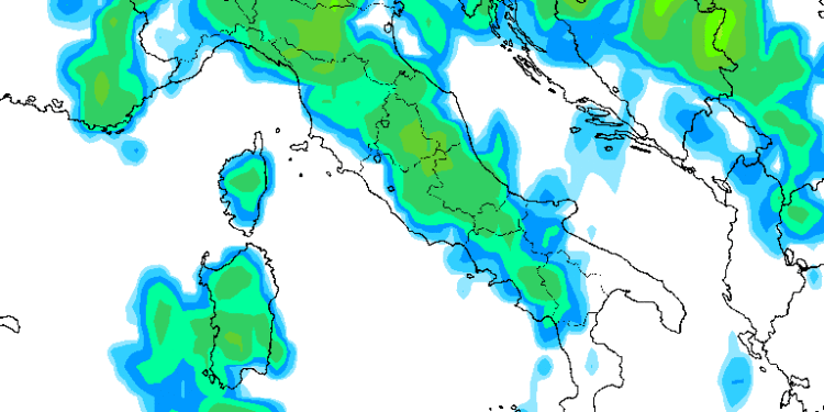 La possibile situazione per Martedì sera, che vede l'intera Marsica sotto a dei fenomeni moderati ed a tratti anche forti.