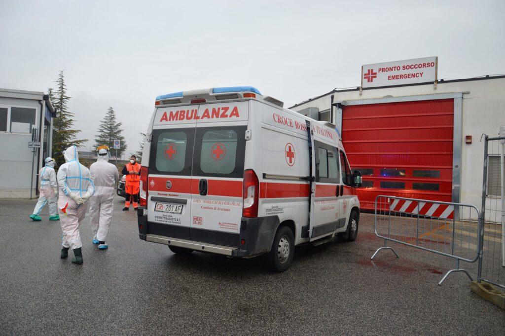 Sit – in all’ospedale di Avezzano per esprimere solidarietà alle