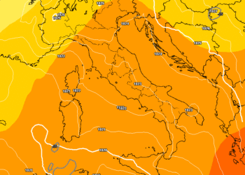 I geopotenziali previsti per Domenica 20 Dicembre sull'Italia. Tempo quindi anticiclonico anche sul territorio marsicano. Brinate al mattino e possibilità di banchi di nebbia nel Fucino e nelle vallate minori.