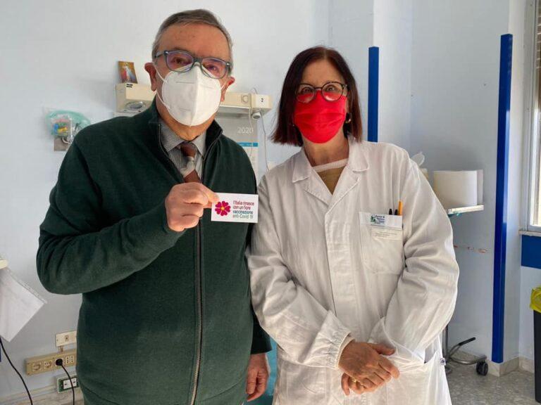 Medici e infermieri della casa di cura Di Lorenzo e della Nova Salus si