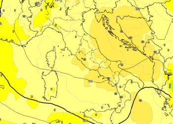 La situazione ad 850 hpa prevista da GFS per il mattino di Giovedì, a 120 ore. Clima molto mite su tutta l'Italia e quindi il comprensorio marsicano.