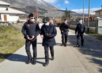 Il maggiore Silvia Gobbini con dei colleghi