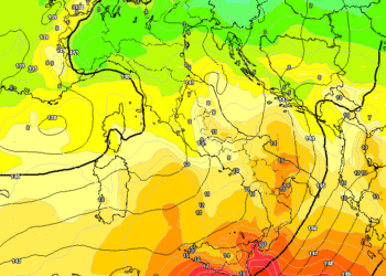 Ad 850 hpa la situazione sarà secondo GFS questa. Pertanto valori sugli 11°c sulla Marsica, quindi molto piacevole con valori massimi ad Avezzano intorno ai 25°c.