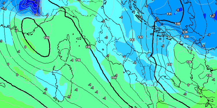 La situazione ad 850 hpa prevista da GFS per Martedì mattina alle ore 07:00. Valori di anche -5°c alla quota di 1450 m in libera atmosfera.