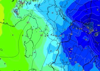 Ad 850 hpa ecco la possibile situazione nella serata di Lunedì 24 Gennaio. Cielo poco nuvoloso e valori mediamente intorno ai -4°c sull'area marsicana