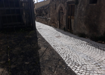 Un'immagine del centro storico di Celano, dove spesso i residenti chiedono più controlli