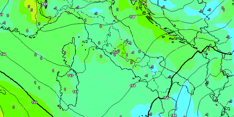 La situazione ad 850 hpa prevista da GFS nel primo pomeriggio di Martedì 22. In Abruzzo bel tempo, ma con un pò di freddo.