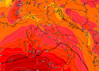 Il giorno di ferragosto ad 850 hpa. Cielo poco nuvoloso al mattino sulla Marsica, ma degli addensamenti saranno possibili nel pomeriggio con qualche fenomeno prima di sera