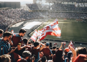 Photo by Beyza Kaplan: https://www.pexels.com/photo/people-watching-a-football-game-12153268/