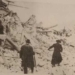 Fedele De Bernardinis con Don Orione (oggi San Luigi Orione) sulle macerie del terremoto