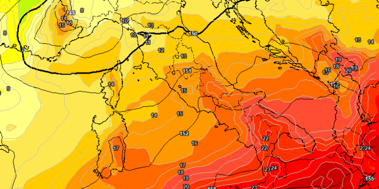 La situazione ad 850 hpa prevista da GFS per le ore 14:00 di Mercoledì. Meno caldo di questi giorni e comuque condizioni abbastanza buone.