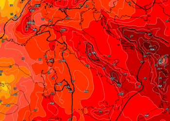 La possibile situazione ad 850 hpa alle ore 14:00 di Giovedì 15, giorno di ferragosto. Sulla Marsica, condizioni di tempo stabile e soleggiato al mattino, qualche addensamento nel corso del pomeriggio