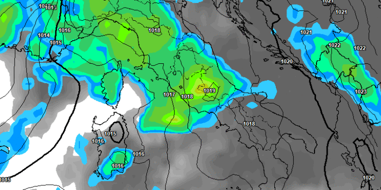 La probabile situazione prevista da GFS per le ore 14:00 di Giovedì17. Piogge in arrivo, moderati ma non esclusi anche forti sul territorio marsicano