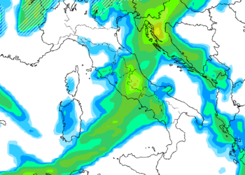 La possibile situazione sotto l'aspetto delle precipitazioni, viste da GFS per le ore 13:00 di Martedì 25 Novembre. Non si escludono fenomeni di forte entità