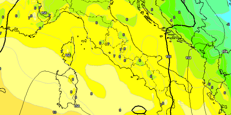 La situazione vista dal modello americano GFS per le ore 13:00 ad 850 hpa. Valori oltre le medie del periodo in essere