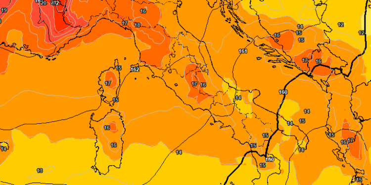 Secondo il modello americano GFS, ecco la situazione delle temperature ad 850 hpa previste per le ore 14:00 di Martedì 26, cui si evidenzia un aumento sui settori marsicani