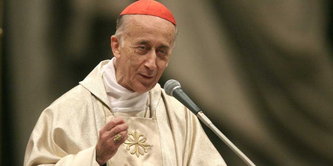 CIITTA' DEL VATICANO 14-12-2006
CELEBRAZIONE EUCARISTICA PRESIEDUTA DAL CARDINALE CAMILLO RUINI PER GLI UNIVERSITÀRI DEGLI ATENEI ROMANI E INCONTRO CON IL SANTO PADRE PAPA BENEDETTO XVI