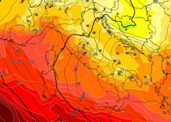 Al momento il modello americano GFS vede questa situazione ad 850 hpa, con le temperature in sensibile diminuzione, mentre ci saranno anche dei possibili temporali in atto