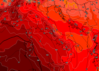 Ecco la situazione ad 850 hpa che vede il modello americano GFS, per le ore 17:00 di Mercoledì 15 Luglio. Sul comparto marsicano è posizionata una +26°c ad 850 hpa. Molto caldo.